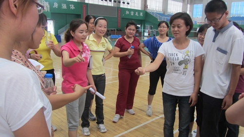 �����ഺ ��չ���� ��������